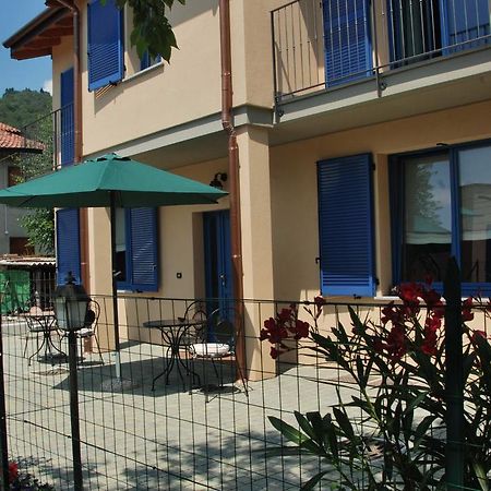 B&B La Casa Di Trizzi Como Exteriör bild