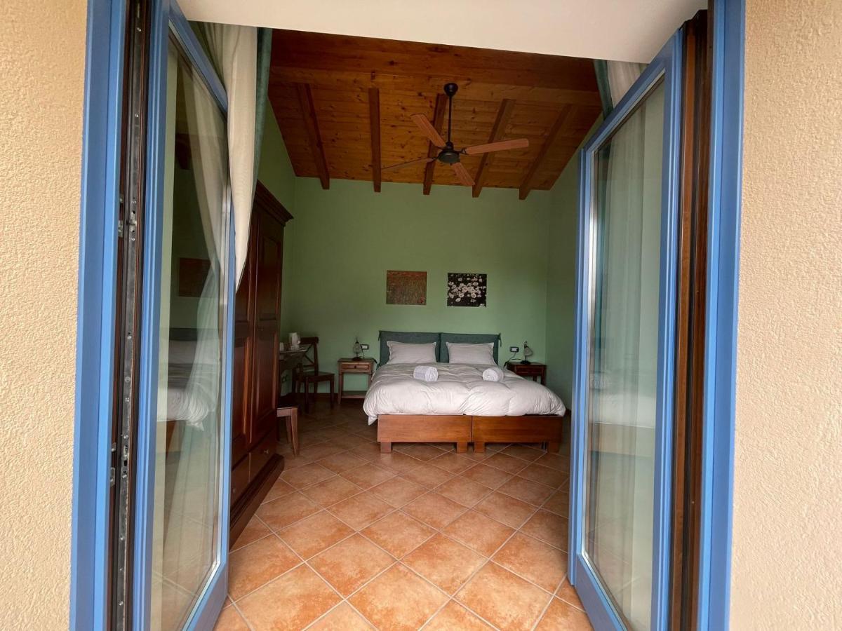 B&B La Casa Di Trizzi Como Exteriör bild