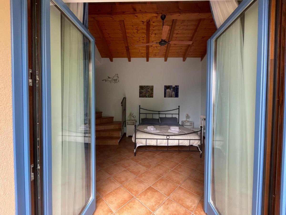 B&B La Casa Di Trizzi Como Exteriör bild