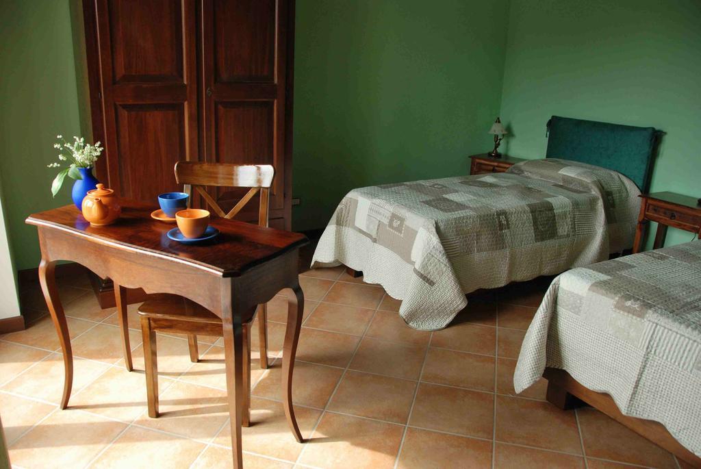 B&B La Casa Di Trizzi Como Rum bild