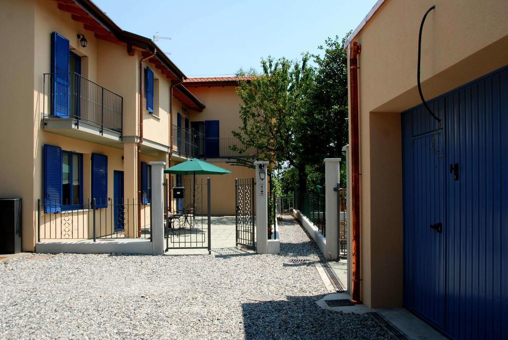 B&B La Casa Di Trizzi Como Exteriör bild